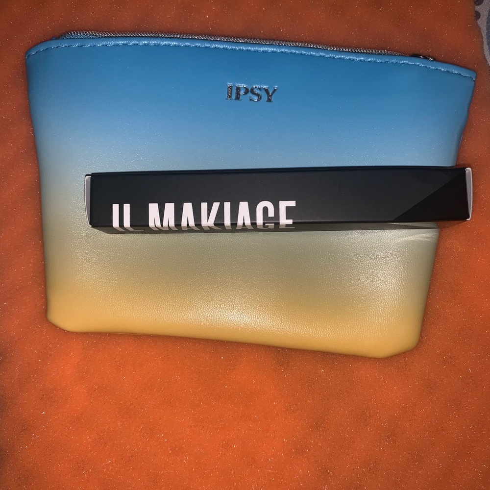 IL MAKIAGE INK LINER IN BLACK NIB w/ makeup bag